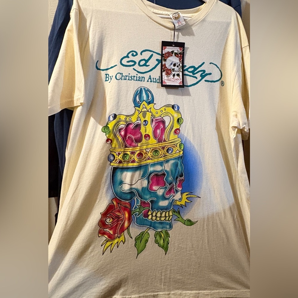 Y2K Ed Hardy skull crown shirt
Vintage